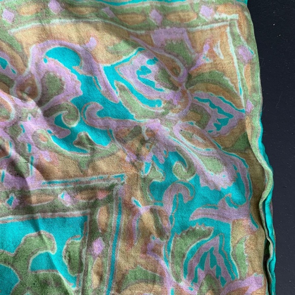 Vintage Accessories - Vintage Silk Scarf 19.5" Square